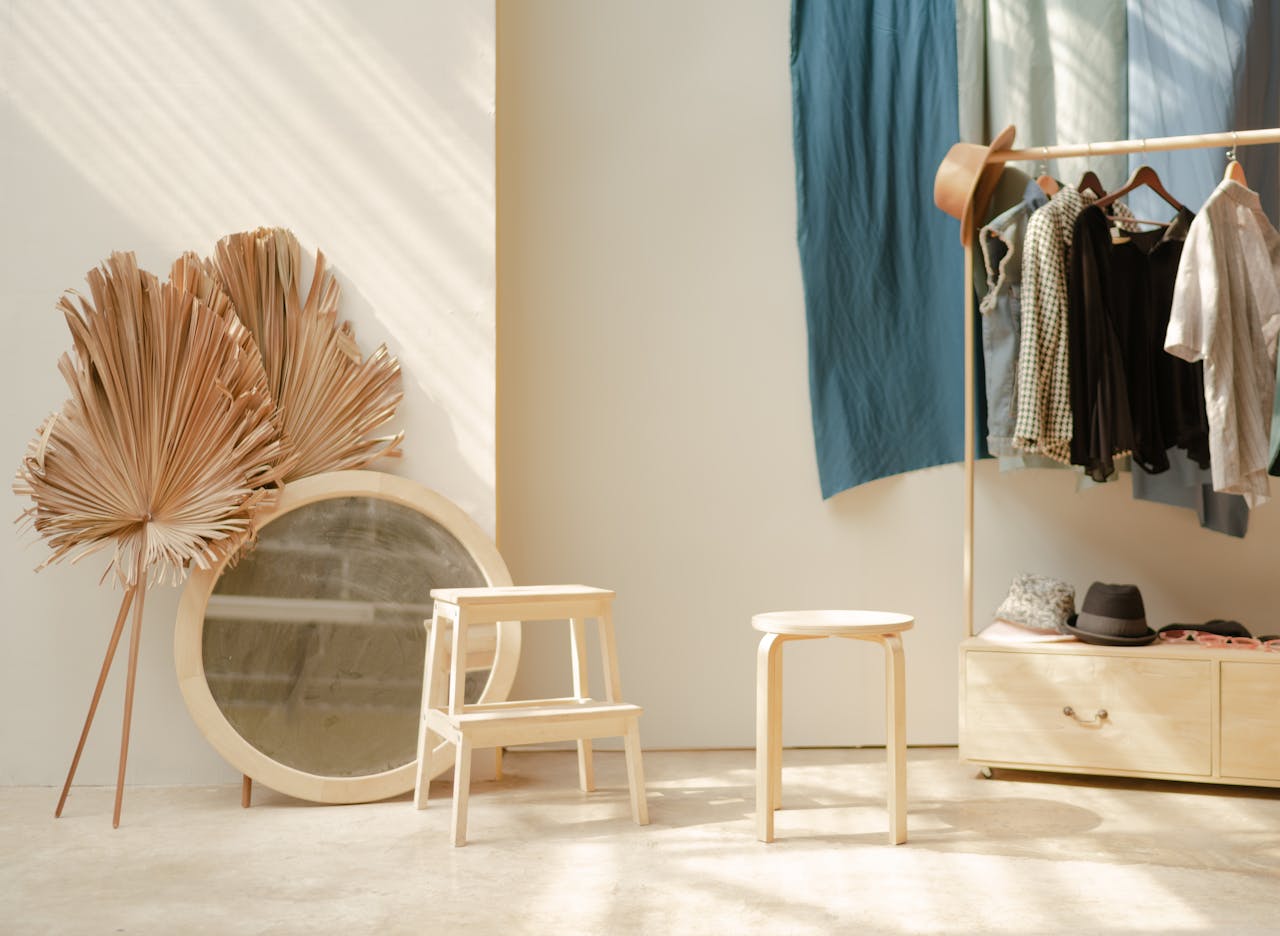Why a Minimalist Wardrobe Can Still Reflect Your Personal Style